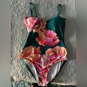 Beautiful new swimsuit ladies 12, teal green